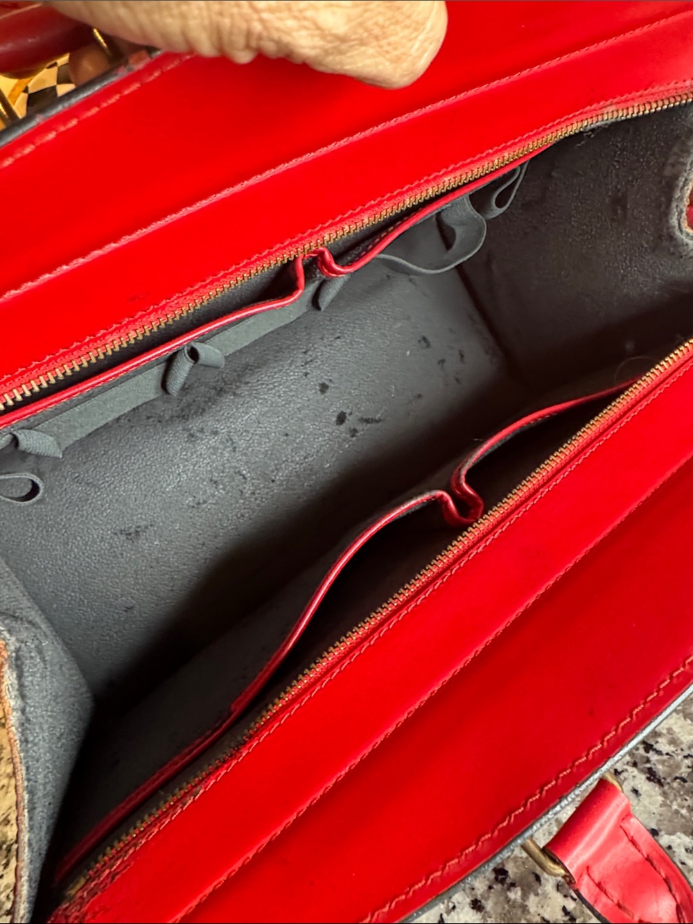 Louis Vuitton Red Textured Leather Pouch - Picture 4 of 8